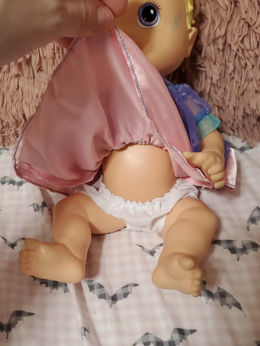 Baby Alive Sips 'N Tinkles Princess (Blonde hair version) by Hasbro, 2011